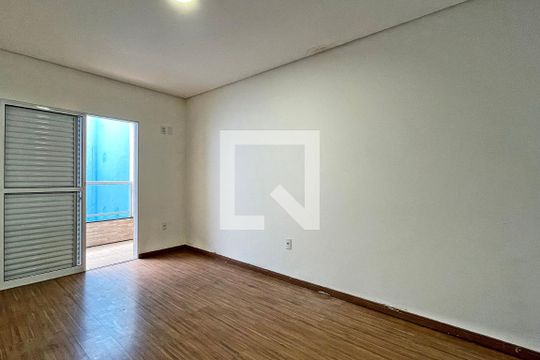 Suíte 1 de casa para alugar com 3 quartos, 333m² em Jardim Adriana, Guarulhos