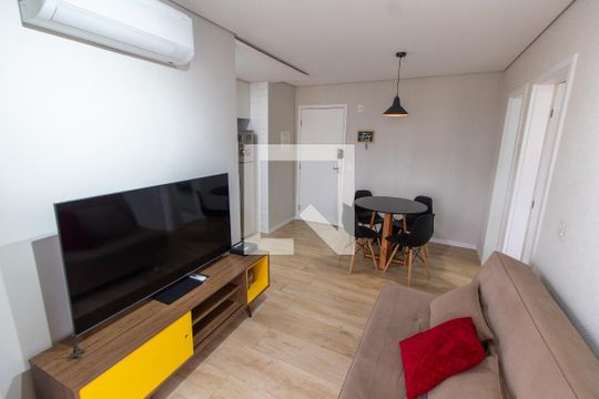 Sala de apartamento para alugar com 1 quarto, 40m² em Centro, Campinas