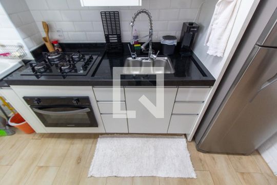 Cozinha de apartamento para alugar com 1 quarto, 40m² em Centro, Campinas
