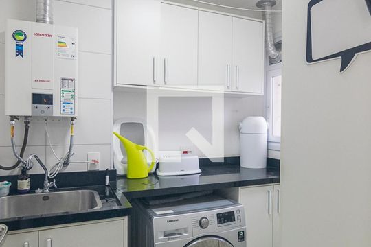 Área de Serviço de apartamento para alugar com 2 quartos, 88m² em Campestre, Santo André