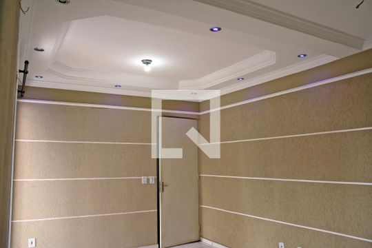 Sala de apartamento para alugar com 2 quartos, 44m² em Parque São Jorge, Campinas