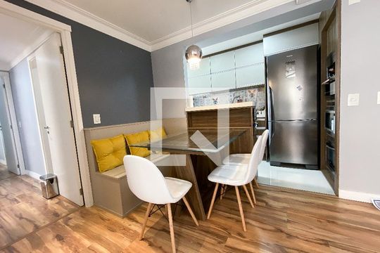 sala  de apartamento à venda com 3 quartos, 76m² em Marechal Rondon, Canoas