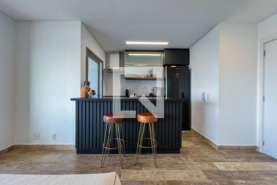 Cozinha de apartamento à venda com 2 quartos, 77m² em Indianópolis, São Paulo