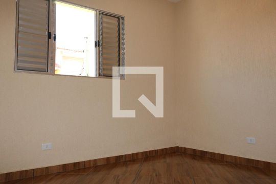 Quarto 1 de casa para alugar com 2 quartos, 70m² em Jardim Tremembe, São Paulo