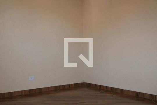 Quarto 1 de casa para alugar com 2 quartos, 70m² em Jardim Tremembe, São Paulo
