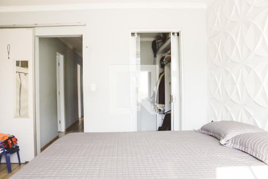 Quarto Suíte de casa à venda com 3 quartos, 170m² em Vila Bandeirantes, São Paulo