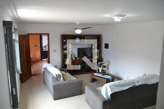 Casa à venda com 4 quartos, 180m² em Santo Antônio, São Caetano do Sul