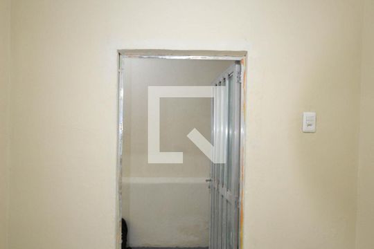 Cozinha  de casa para alugar com 1 quarto, 50m² em Vila Entre Rios, Belford Roxo