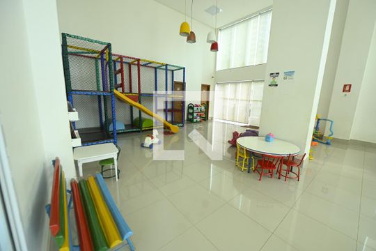 Área comum  de apartamento para alugar com 3 quartos, 127m² em Jardim Goiás, Goiânia