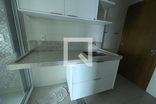 Área de Serviço de apartamento para alugar com 3 quartos, 127m² em Jardim Goiás, Goiânia