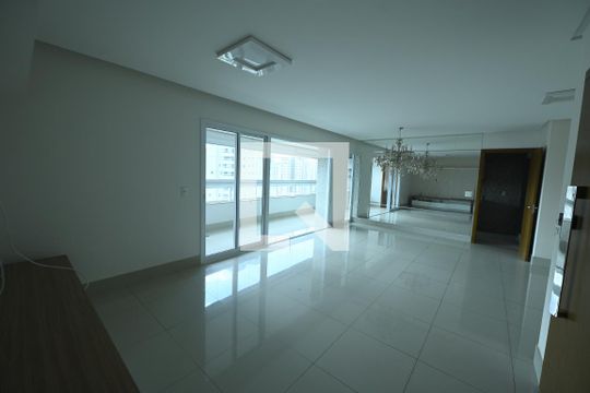 Apartamento para alugar com 3 quartos, 127m² em Jardim Goiás, Goiânia