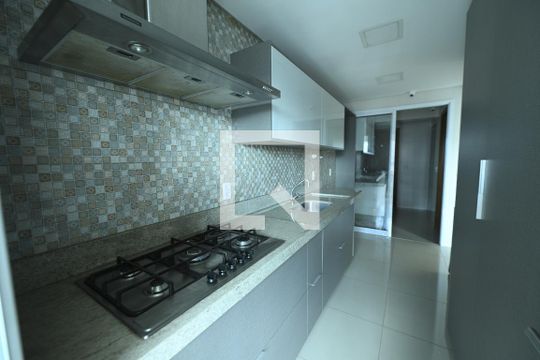 Cozinha de apartamento para alugar com 3 quartos, 127m² em Jardim Goiás, Goiânia