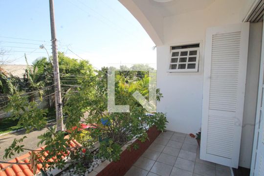 Varanda da Suíte 1 de casa à venda com 5 quartos, 410m² em Harmonia, Canoas