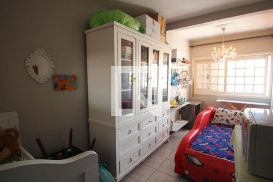 Quarto 1 de casa à venda com 5 quartos, 410m² em Harmonia, Canoas