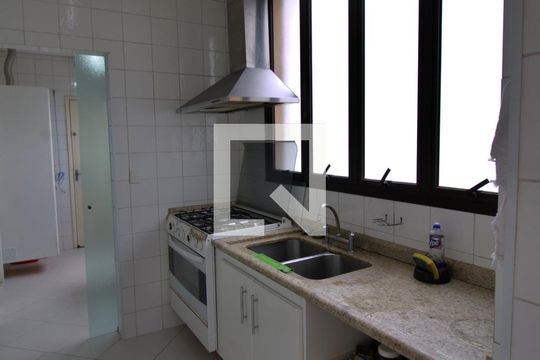 Cozinha  de apartamento à venda com 4 quartos, 490m² em Jardim Leonor, São Paulo