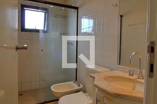 Banheiro da Suíte 1 de apartamento à venda com 4 quartos, 490m² em Jardim Leonor, São Paulo