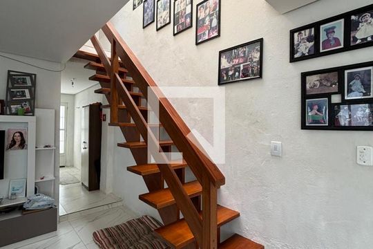 Casa à venda com 3 quartos, 295m² em Azenha, Porto Alegre