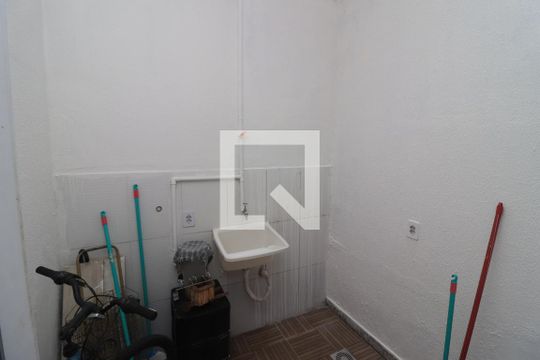 Área de Serviço de casa de condomínio para alugar com 2 quartos, 75m² em Vila Esperança, São Paulo