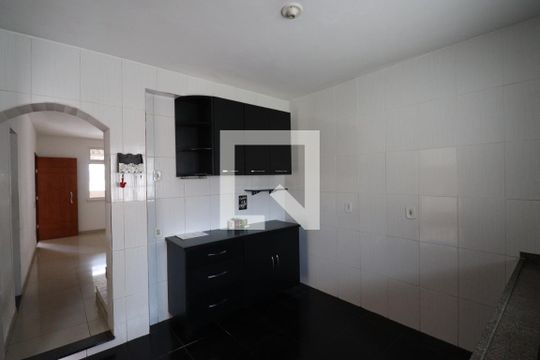 Cozinha de casa de condomínio para alugar com 3 quartos, 200m² em Galo Branco, São Gonçalo