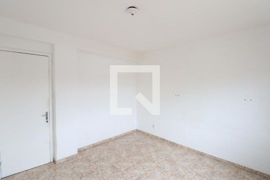 Quarto 1 de casa de condomínio para alugar com 3 quartos, 200m² em Galo Branco, São Gonçalo