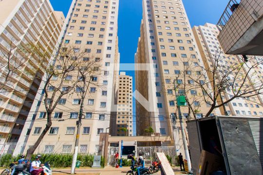 Fachada de apartamento para alugar com 2 quartos, 32m² em Vila Ema, São Paulo