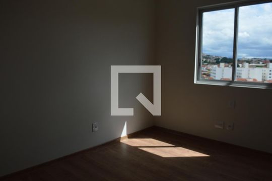 Quarto 2 de apartamento para alugar com 3 quartos, 73m² em João Pinheiro, Belo Horizonte