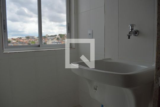 Área de Serviço de apartamento para alugar com 3 quartos, 73m² em João Pinheiro, Belo Horizonte
