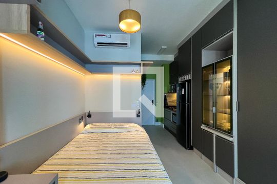 Studio de kitnet/studio para alugar com 1 quarto, 27m² em Moema, São Paulo