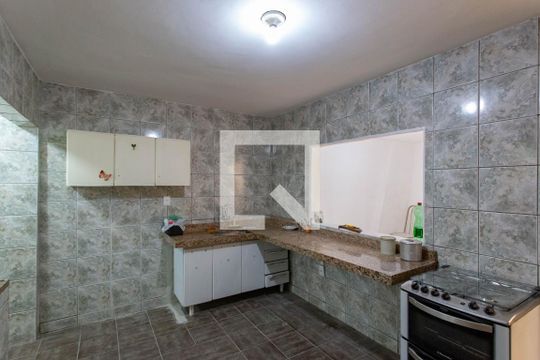 Cozinha de casa à venda com 3 quartos, 100m² em Alto dos Pinheiros, Belo Horizonte