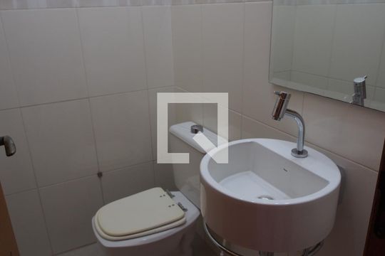 Lavabo de casa à venda com 3 quartos, 370m² em Vila Galvão, Jundiaí