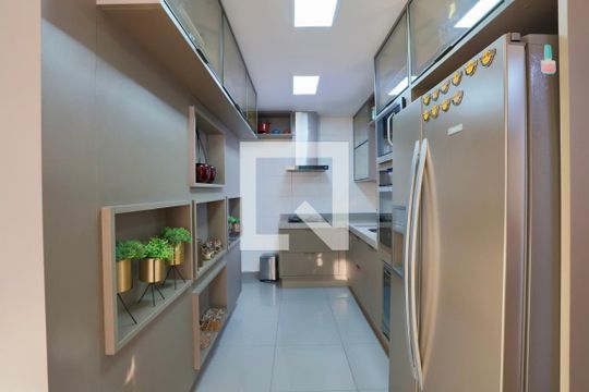 Cozinha de apartamento à venda com 3 quartos, 100m² em Vila Prudente, São Paulo