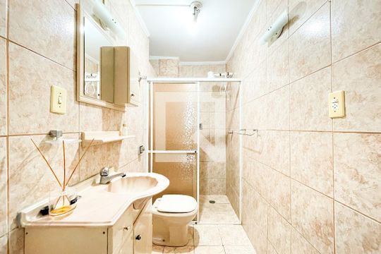 Banheiro de apartamento à venda com 1 quarto, 40m² em Sumarezinho, São Paulo