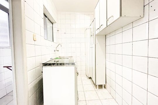 Cozinha de apartamento à venda com 1 quarto, 40m² em Sumarezinho, São Paulo