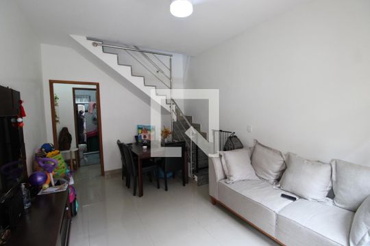 Casa de Condomínio à venda com 2 quartos, 70m² em Cordovil, Rio de Janeiro