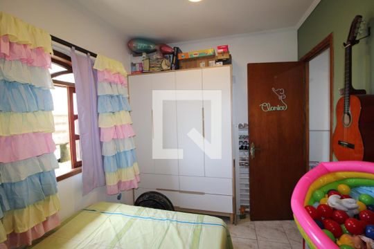 Quarto de casa de condomínio à venda com 2 quartos, 70m² em Cordovil, Rio de Janeiro