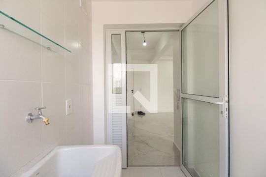 Área de Serviço  de apartamento para alugar com 2 quartos, 74m² em Cidade Mãe do Céu, São Paulo