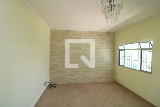 Sala de casa para alugar com 2 quartos, 80m² em Jardim Brasilia, São Paulo