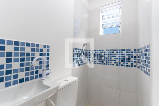 Banheiro de casa para alugar com 1 quarto, 21m² em Vila Nova Carolina, São Paulo