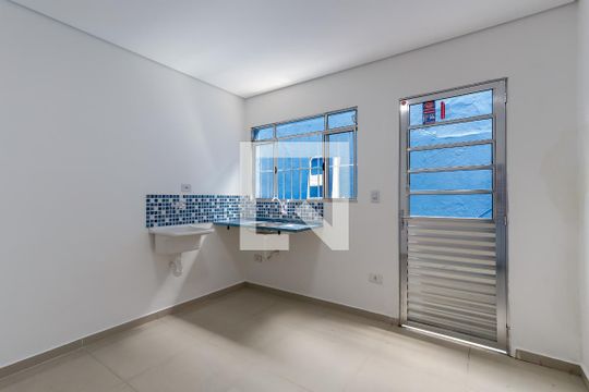 Casa para alugar com 1 quarto, 21m² em Vila Nova Carolina, São Paulo
