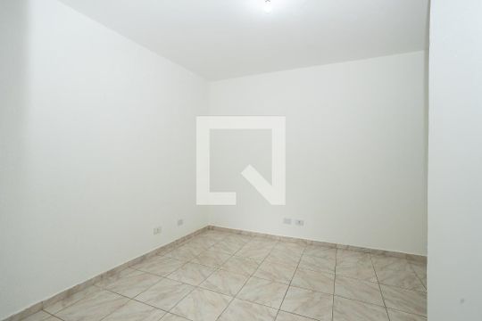 Sala e Quarto de casa para alugar com 1 quarto, 33m² em Vila Nova Carolina, São Paulo