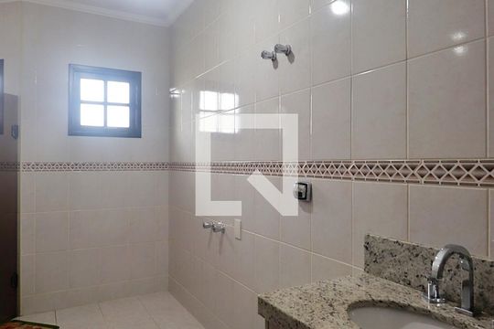 Suíte 1 - Banheiro de casa à venda com 3 quartos, 190m² em Vila Alto de Santo Andre, Santo André