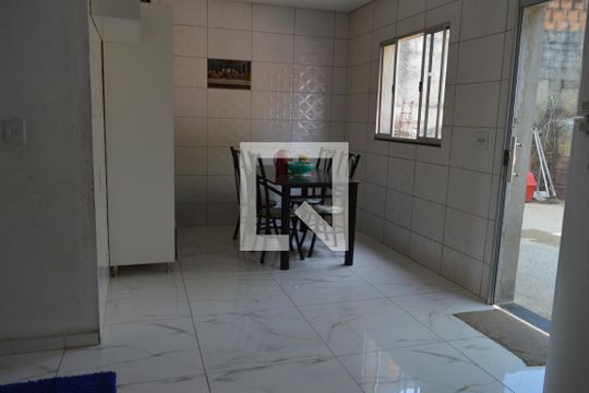 Cozinha de casa para alugar com 4 quartos, 1000m² em Tropical, Contagem