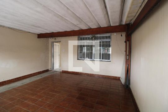 Garagem de casa à venda com 4 quartos, 178m² em Jardim Satelite, São Paulo