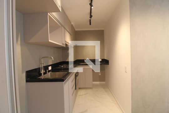 Cozinha de apartamento à venda com 2 quartos, 34m² em Jardim Taquaral, São Paulo
