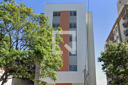 Fachada do bloco de apartamento para alugar com 2 quartos, 43m² em Tristeza, Porto Alegre