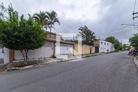 Fachada de casa para alugar com 2 quartos, 70m² em Jardim da Saúde, São Paulo