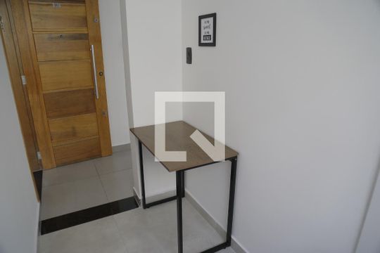 Home Office de apartamento para alugar com 1 quarto, 40m² em Jardim Centenario, São Paulo