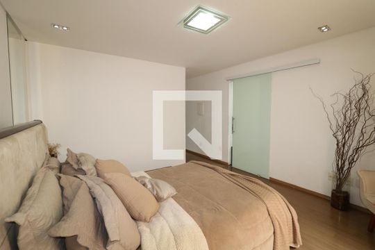 Suite 1 de casa à venda com 2 quartos, 350m² em Parque Edu Chaves, São Paulo