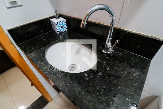 Banheiro de apartamento à venda com 1 quarto, 29m² em Vila Moinho Velho, São Paulo