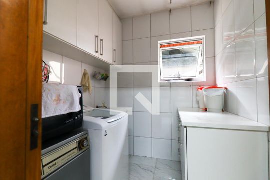 Área de Serviço de casa para alugar com 3 quartos, 350m² em Guaíra, Curitiba